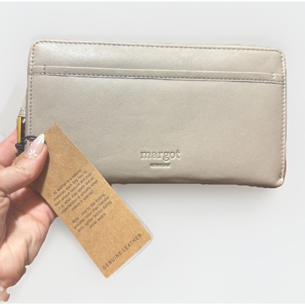 NWT Margot New York Zip-Around Wallet Grey Solid Zipper Strap Credit Card Women